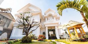 Villa Đà Lạt D180 - Kiến trúc kiểu Pháp, khuôn viên thoáng đạt